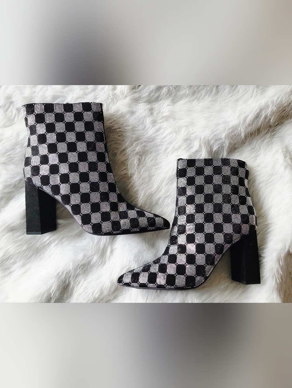 NIB Women's Wild Pair Black and Silver Checkerpoint Ankle Boots Sz 9